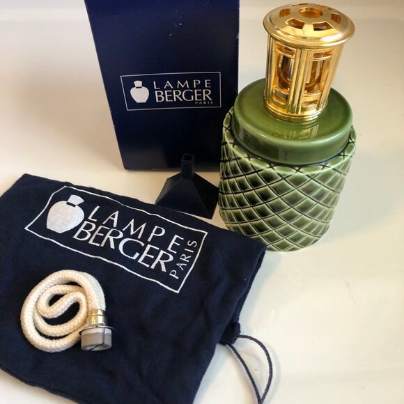 NWT LAMPE BERGER Fragrance Diffuser Ltd Ed LONGCHAMP Le Pliage Green - Picture 7 of 7